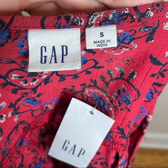 NWT GAP women's lightweight red & blue floral flowy 3/4 sleeve blouse size small - Picture 5 of 7